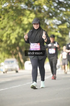 Runner Photo 4174554
