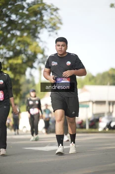Runner Photo 4174593