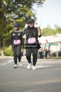 Runner Photo 4174604