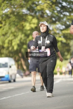 Runner Photo 4174606