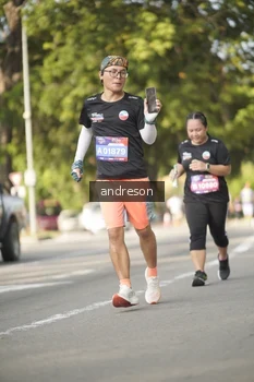 Runner Photo 4174758