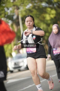 Runner Photo 4174786