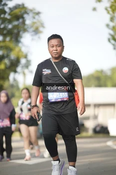 Runner Photo 4174787