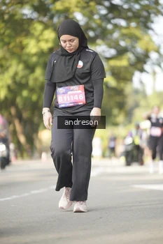 Runner Photo 4174993