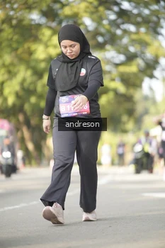 Runner Photo 4175022