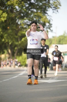 Runner Photo 4175383