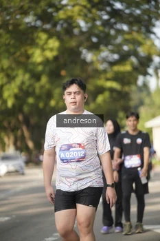 Runner Photo 4175509