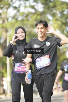 Runner Photo 4175615
