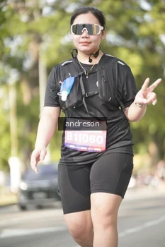 Runner Photo 4175706