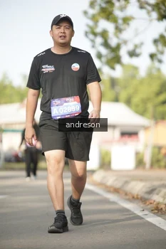 Runner Photo 4176034