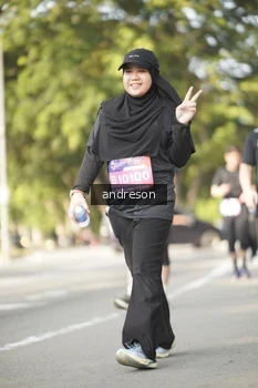 Runner Photo 4176108
