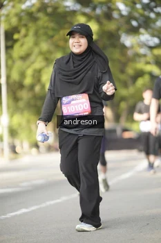 Runner Photo 4176111