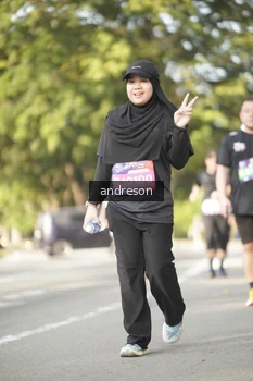 Runner Photo 4176136