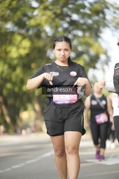 Runner Photo 4176334