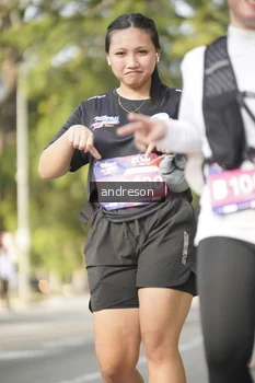 Runner Photo 4176430