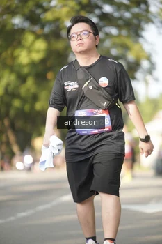 Runner Photo 4177544