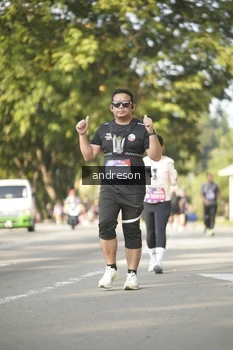 Runner Photo 4177619