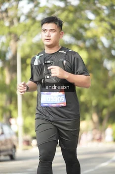 Runner Photo 4177678