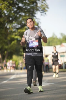 Runner Photo 4177689