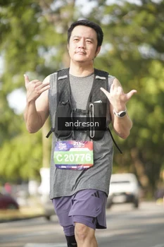 Runner Photo 4177774