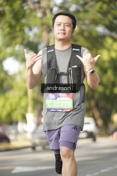 Runner Photo 4177798