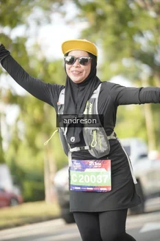 Runner Photo 4177946