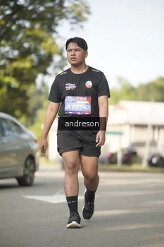 Runner Photo 4180392