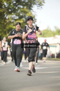 Runner Photo 4180493
