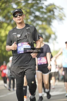 Runner Photo 4181379