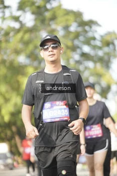 Runner Photo 4181401