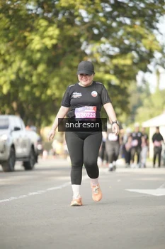 Runner Photo 4181657