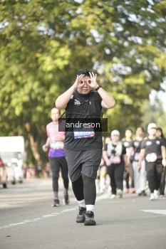 Runner Photo 4181718