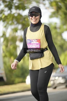 Runner Photo 4181874