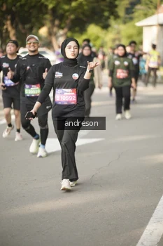 Runner Photo 4183624