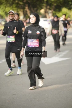 Runner Photo 4183628