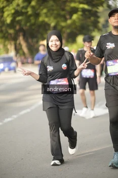 Runner Photo 4183659