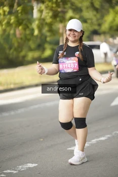 Runner Photo 4183665