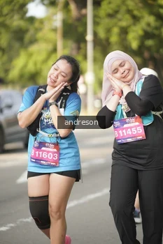Runner Photo 4183671