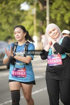 Runner Photo 4183674