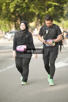 Runner Photo 4183679