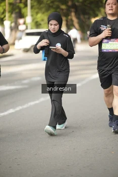 Runner Photo 4183688