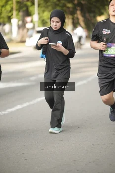 Runner Photo 4183689