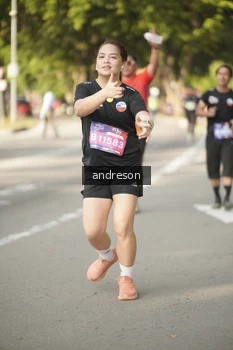 Runner Photo 4183695
