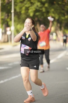 Runner Photo 4183698