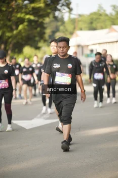 Runner Photo 4183729