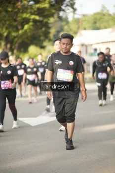 Runner Photo 4183731
