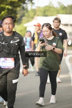 Runner Photo 4183751