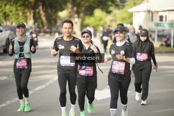 Runner Photo 4183760