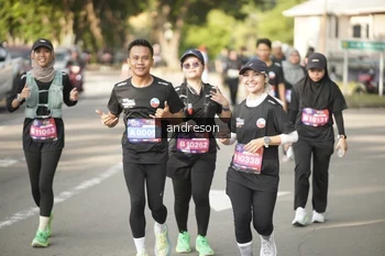 Runner Photo 4183763
