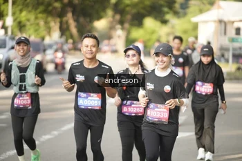 Runner Photo 4183764